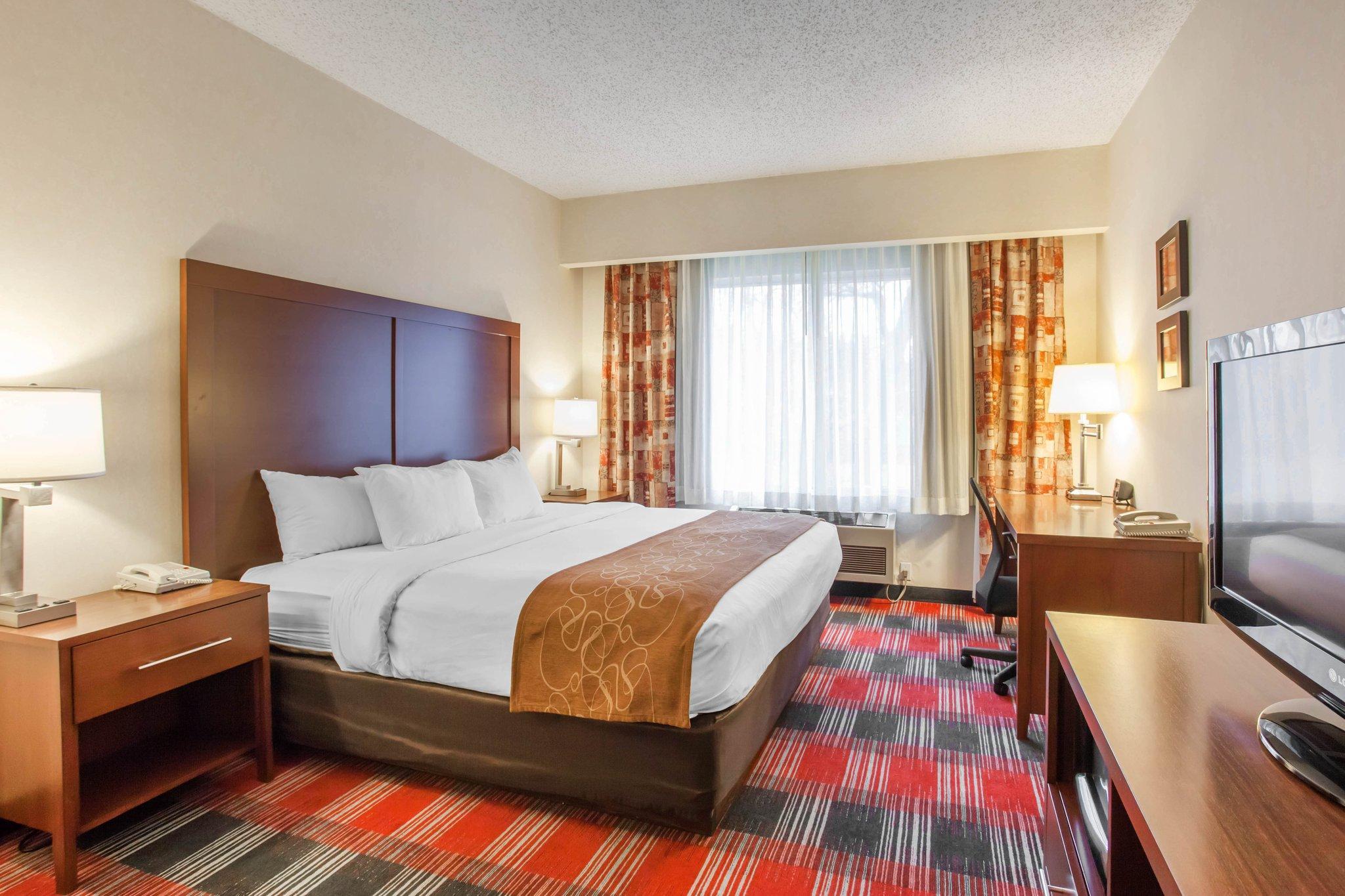 Comfort Suites Near Vancouver Mall Buitenkant foto