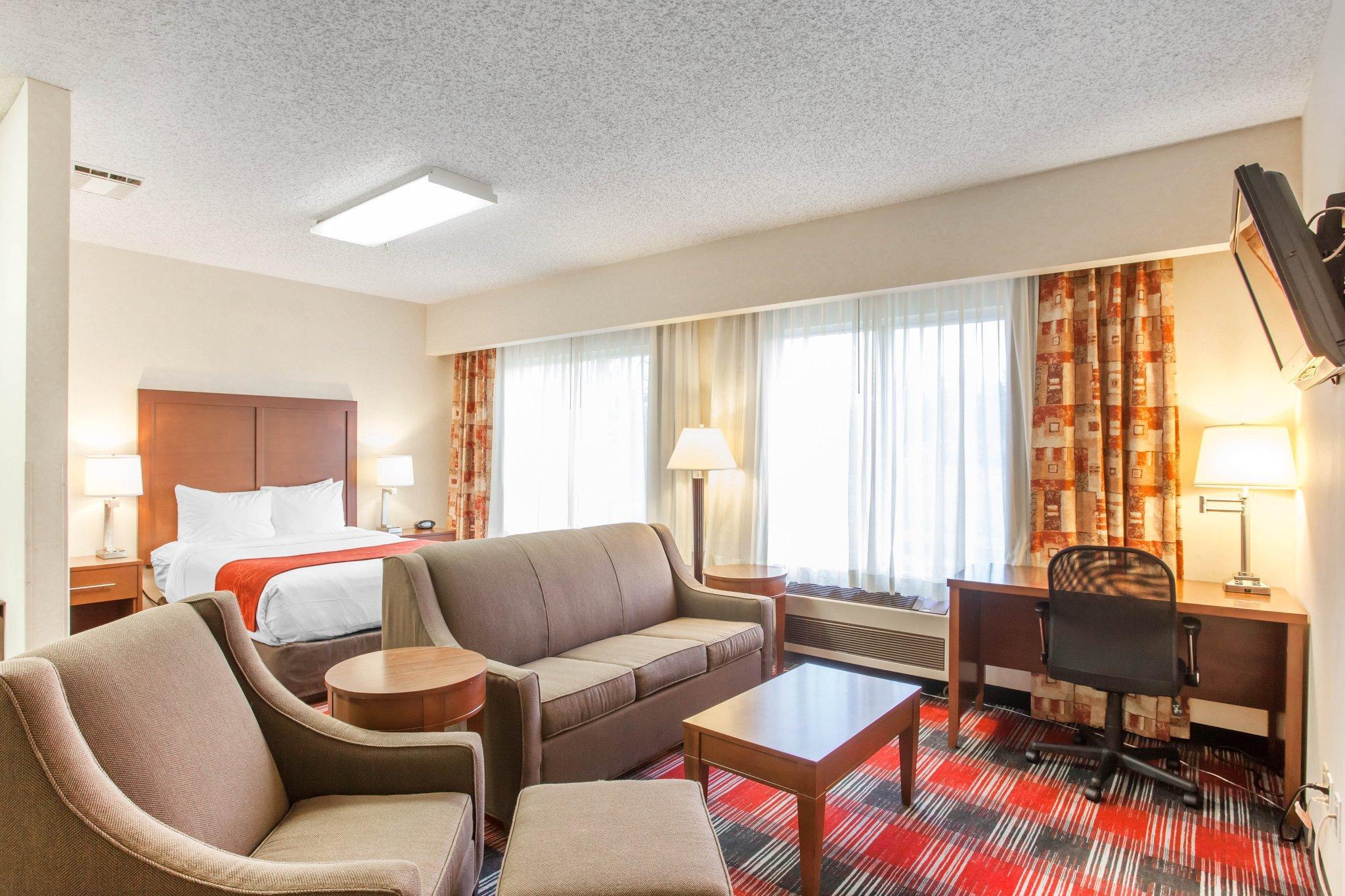 Comfort Suites Near Vancouver Mall Buitenkant foto