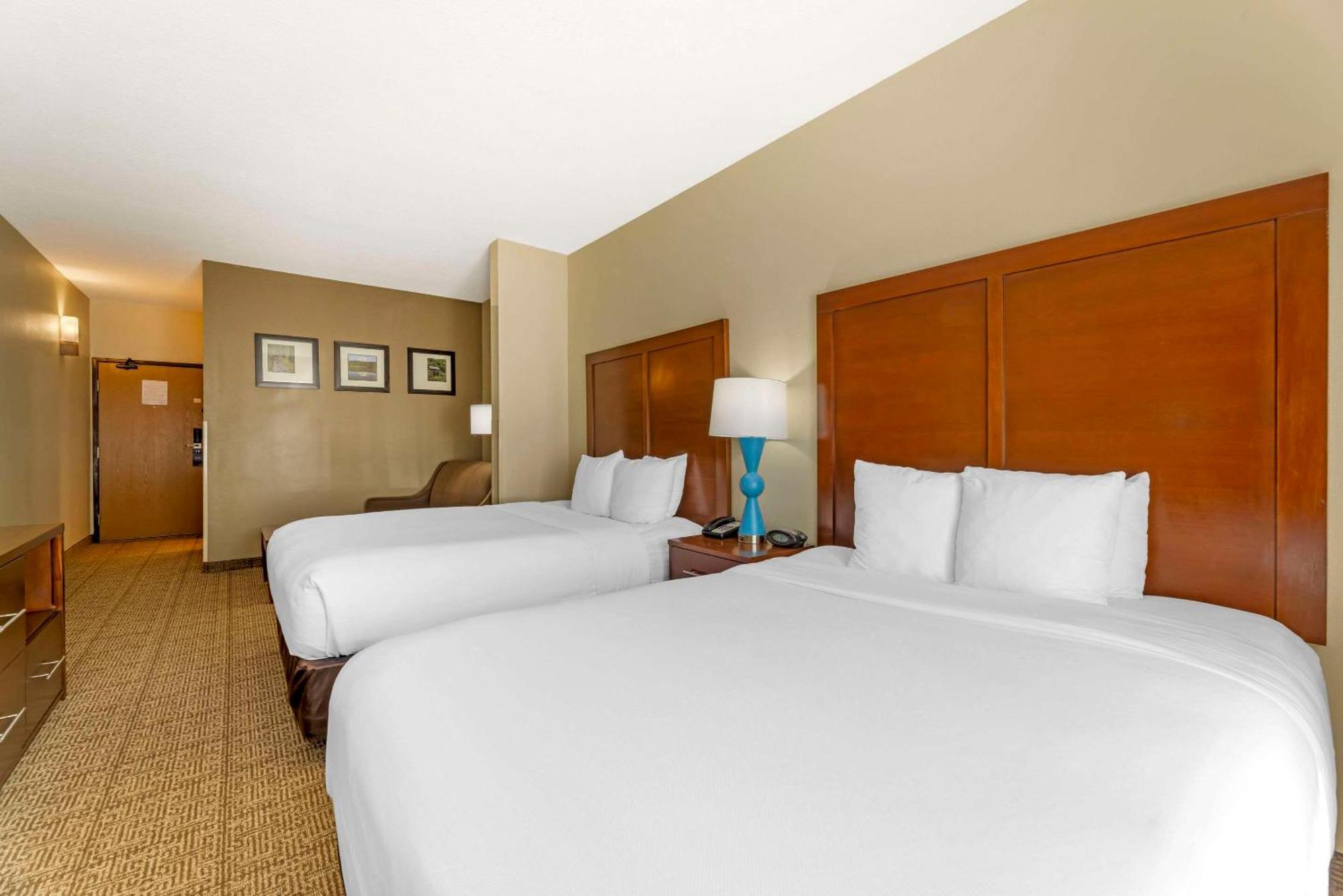 Comfort Suites Near Vancouver Mall Buitenkant foto