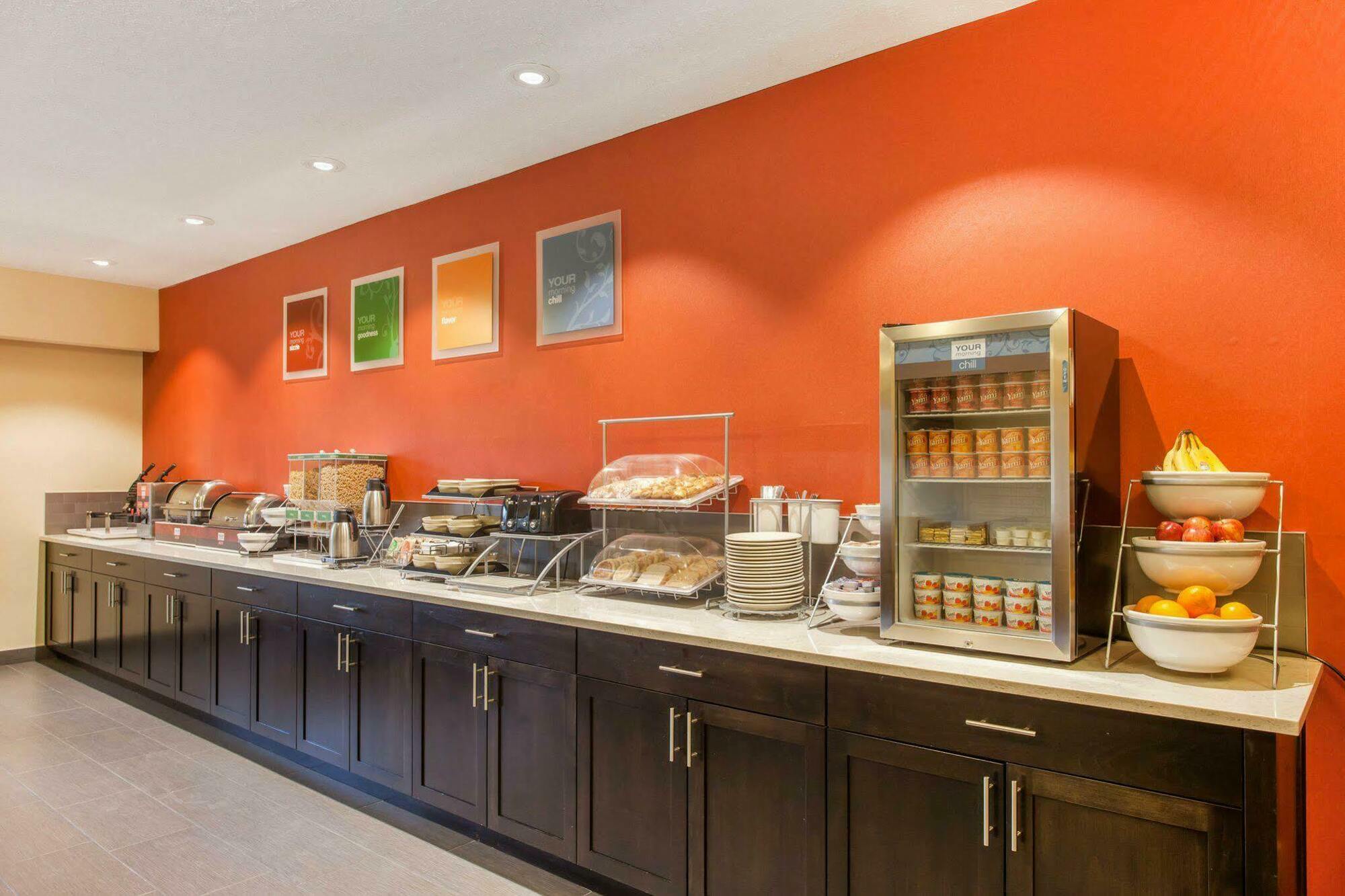 Comfort Suites Near Vancouver Mall Buitenkant foto